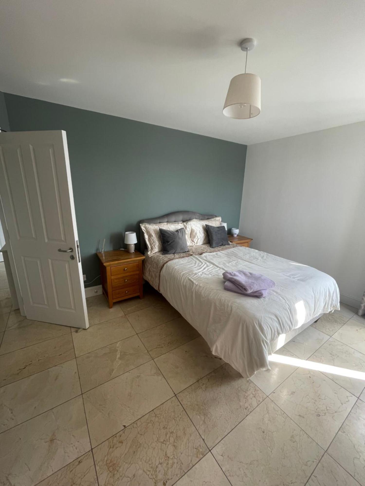 Fabulous And Sunny 2 Bed Apartment, In City Centre Cork Zewnętrze zdjęcie