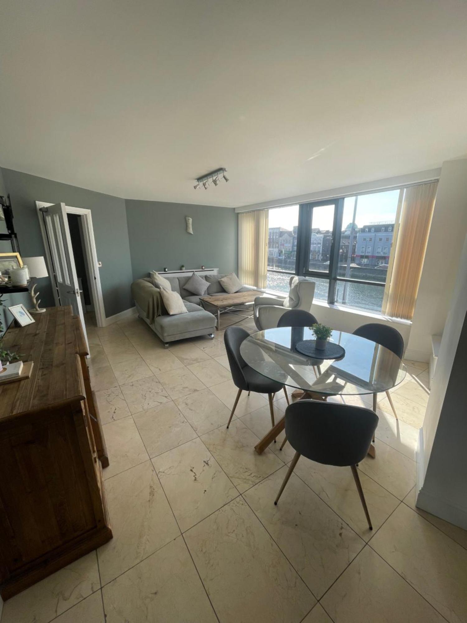 Fabulous And Sunny 2 Bed Apartment, In City Centre Cork Zewnętrze zdjęcie