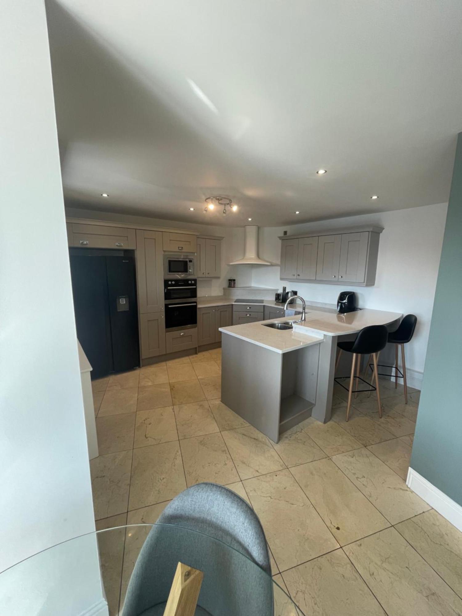 Fabulous And Sunny 2 Bed Apartment, In City Centre Cork Zewnętrze zdjęcie